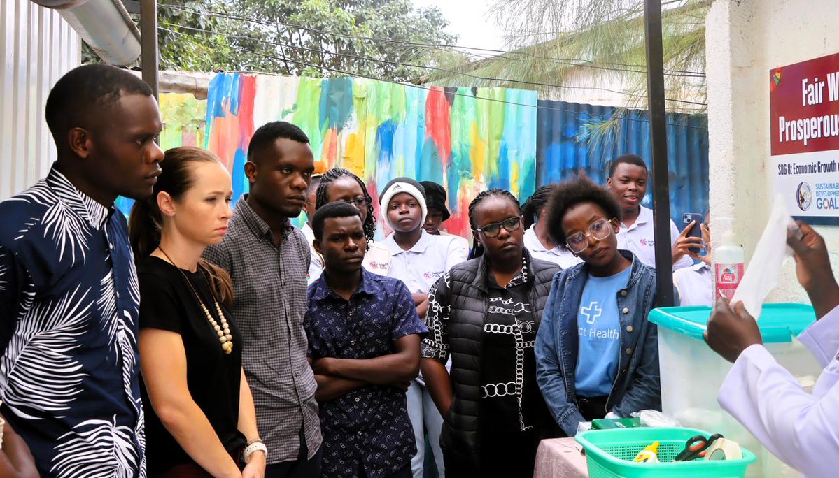 Polycom Girls 💛💙💖 tweet media