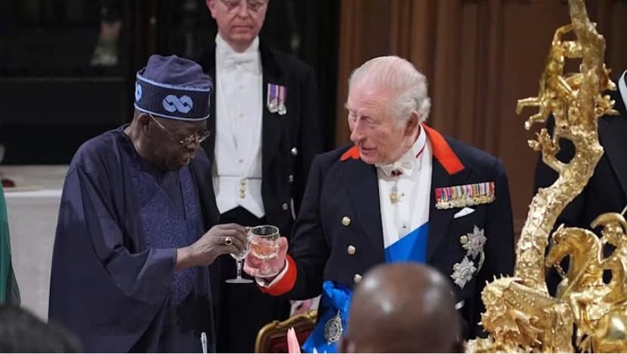 deinsam_ogan's tweet photo. @RoyalFamily @officialABAT God bless the President of Nigeria! 🇳🇬 
God bless the King of United Kingdom!! 🇬🇧 
God bless the Commonwealth of Nations!!! 🫂 https://t.co/5MDHvuOYi6