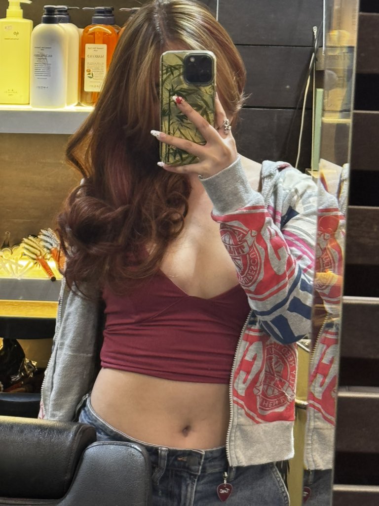 PRX isabella 🚂 tweet media