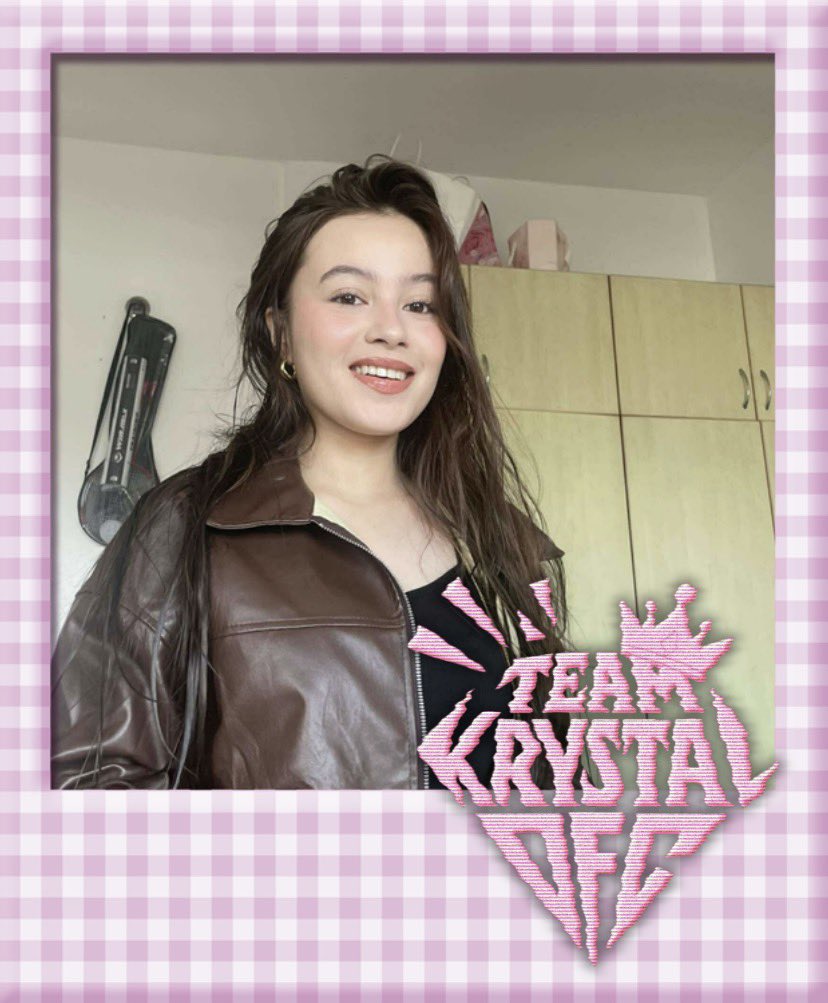 TEAM KRYSTAL TRENDSETTER tweet media