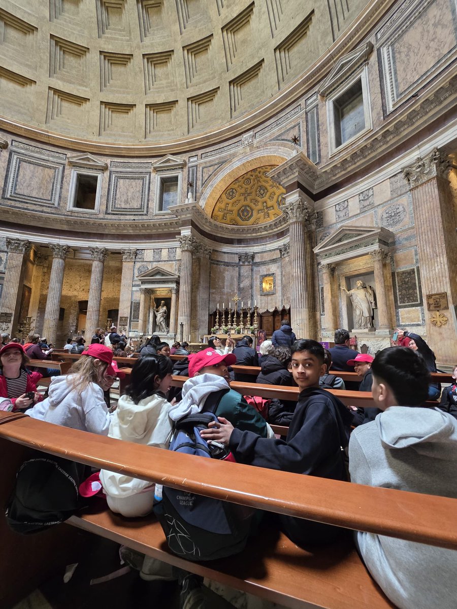 Hallfield School tweet media