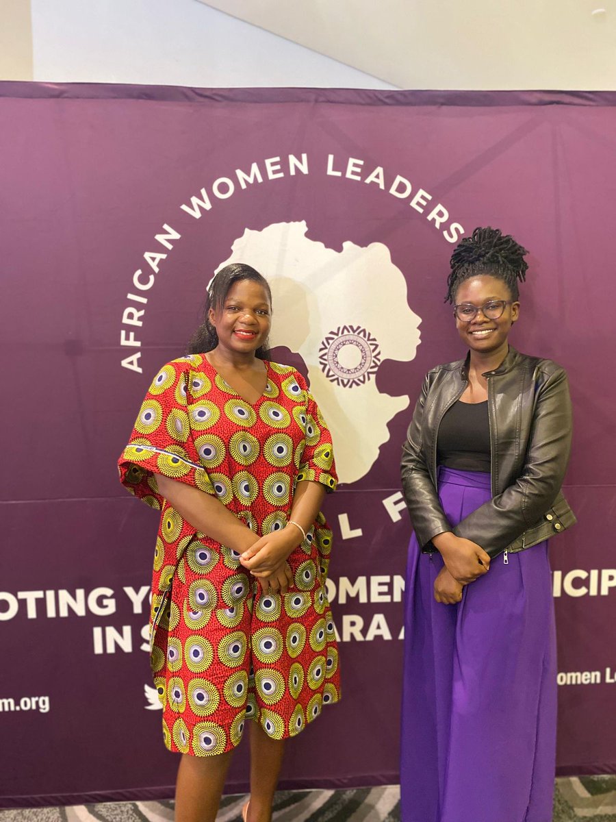 Polycom Girls 💛💙💖 tweet media