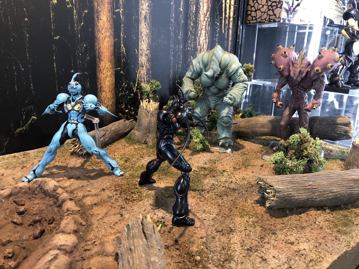 東京の仕事が一区切りついたので
今がチャンス！と
 #ガイバー40周年記念展 ヘ⭐️
 
ならび立つフィギュアも圧巻だけど、
展示された原画の数々が素晴らしすぎる🤩
このままトレカにして欲しい〜ッ。

長らく休載が続いていますが
連載再開を心からお待ちしています❗️

 #強殖装甲ガイバー