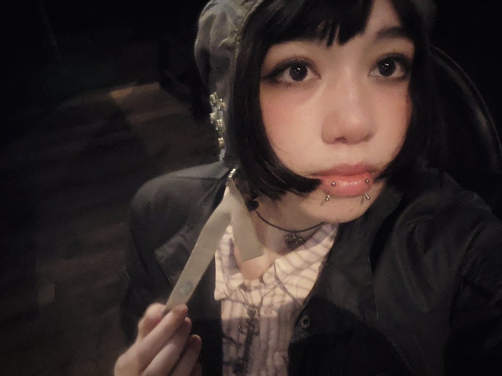 civetonenana tweet media