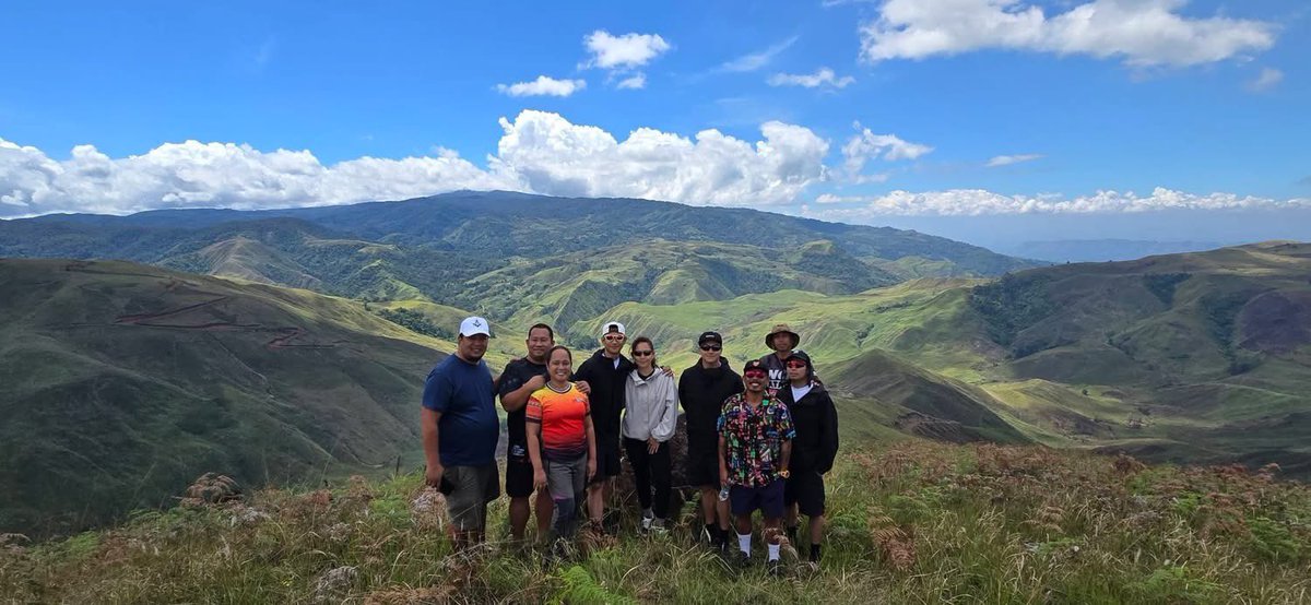 vpkatol's tweet photo. “A heartfelt thank you to Daniel Padilla and team for gracing our humble town of Malitbog, Bukidnon. A moment our community will always cherish!” https://t.co/UHcFk9fAgX