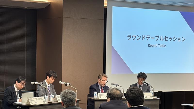 外務省 tweet media