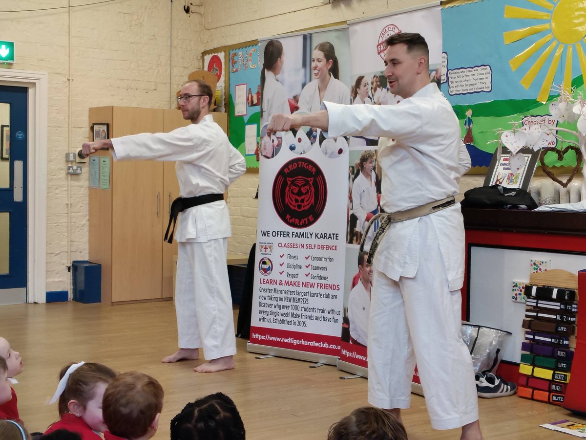 St Saviour CE School tweet media