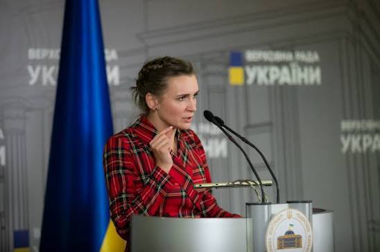 «Ми домовилися з ТЦК, що насильницької мобілізації не буде, але... чому це продовжується?», - нардеп Бобровська....
Потрібно не домовлятися, а вирішувати все на законодавчому рівні:
1. Збільшення грошового забезпечення. Не на 30%, як у 2022 році, а на 200%, щоб боєць міг