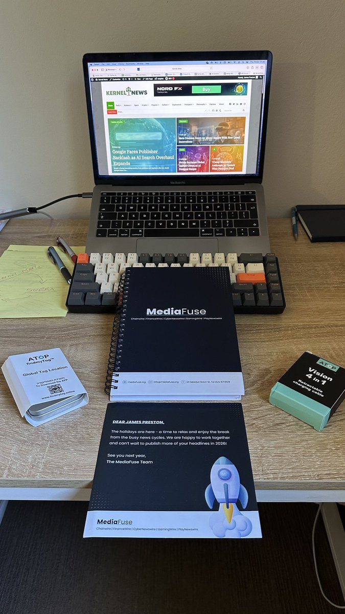 James Bondsama tweet media