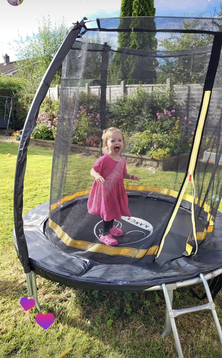 Dr Emily Cooper tweet media