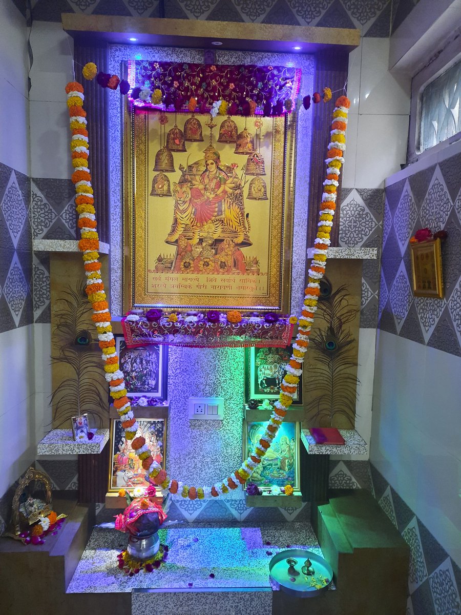 SimpleAnilKohli's tweet photo. आप सभी को चैत्र नवरात्रि की अनन्त शुभकामनाएं एवं बधाई..
माता रानी सभी भक्तों का कल्याण करें..
🙏🏻🙏🏻🪔🪔 https://t.co/NDMostN8qP