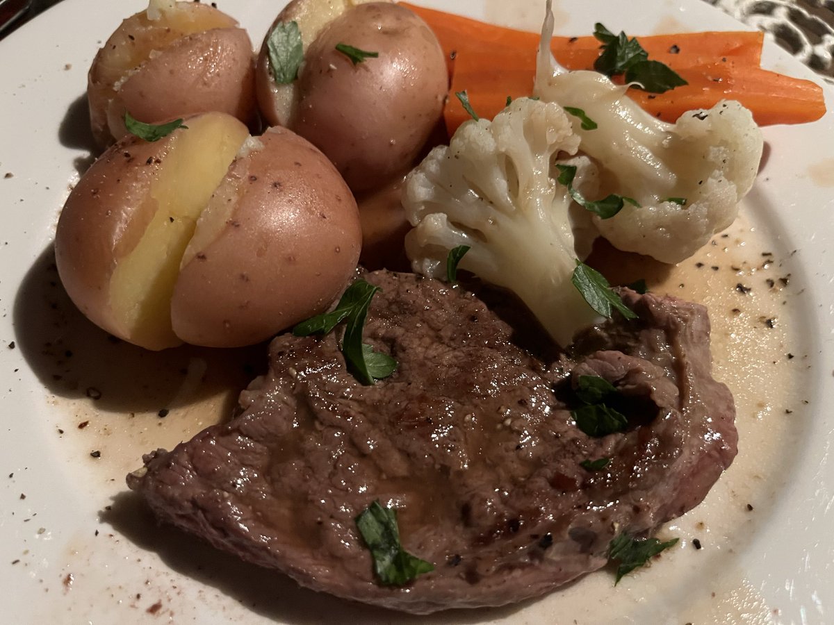 TheBLACK🌚TRACKER tweet media