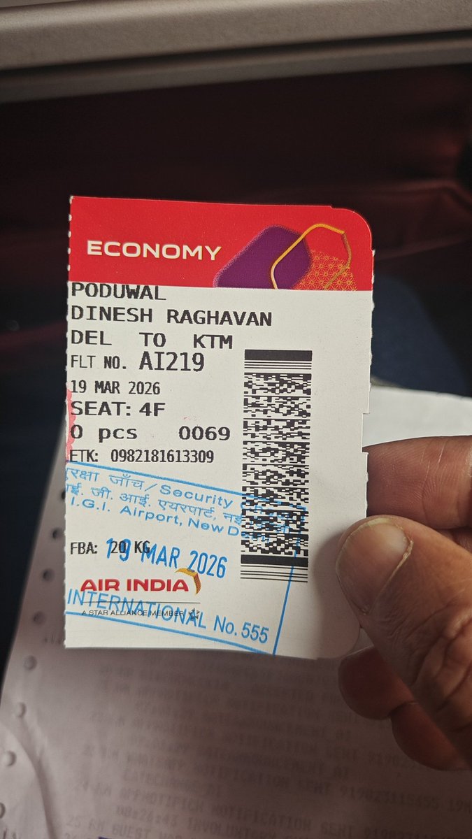 vindinu's tweet photo. AI219 #Airindia #CustomerSupport , kindly refund the seat booking charges for PNR 9Q4H9R, #Delhiairport , Paid seat, the airline collected the money and now alloted the last seat sighting aircraft change as the reason, ground staff Rinku Sharma total failure https://t.co/12yLjHZ0qe