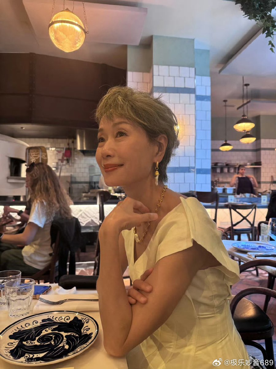 Jennifer tweet media