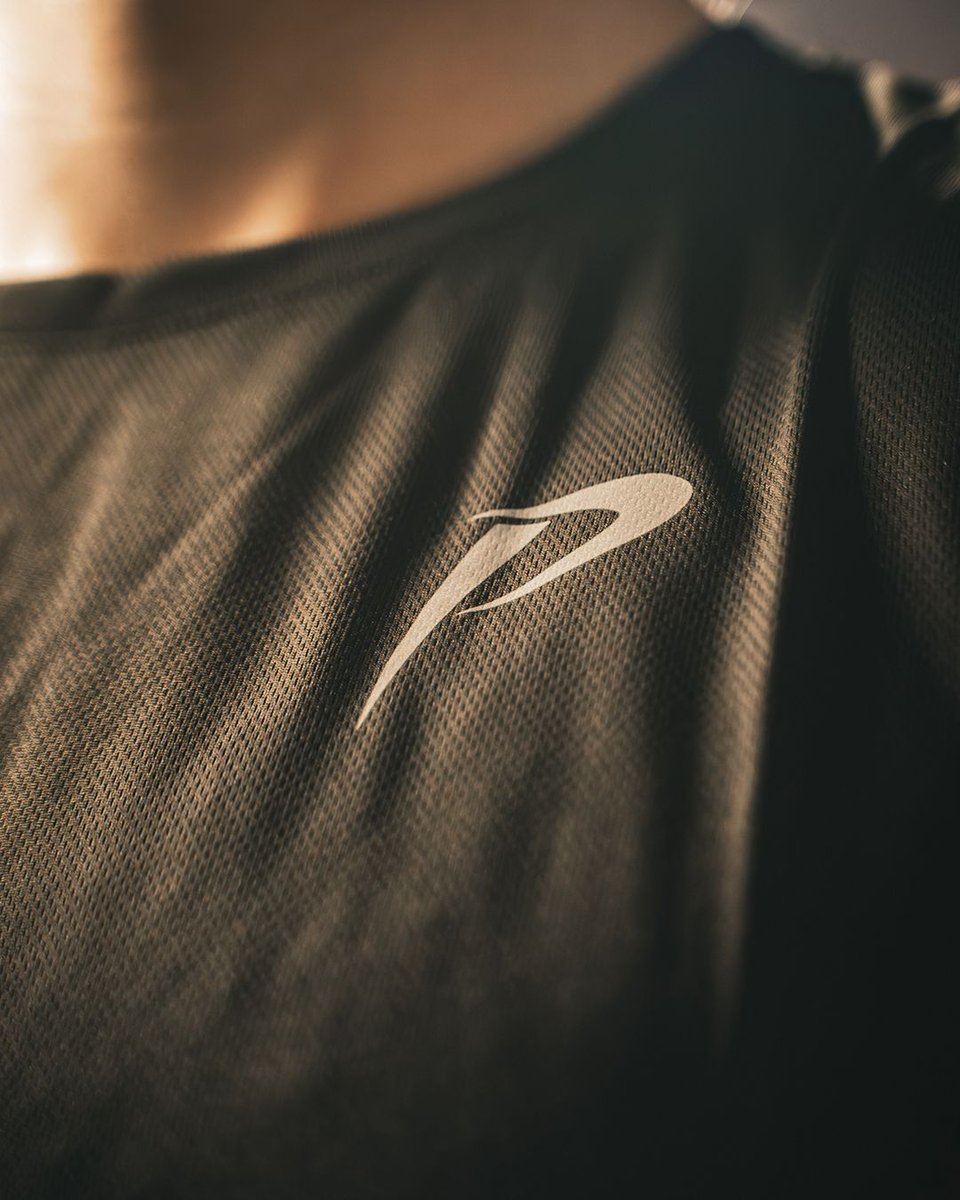 2tall's tweet image. Activewear that's long enough for 7 foot tall boxers!

#2tall #tallmensclothing