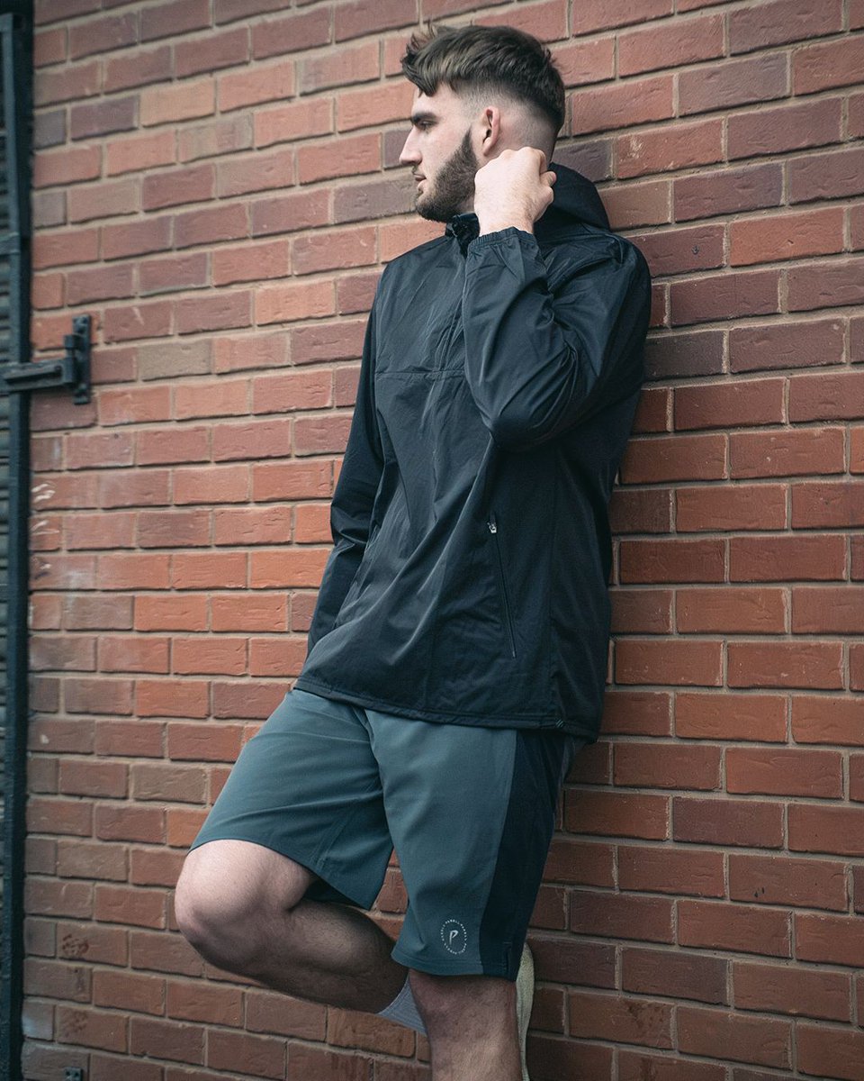 2tall's tweet image. Activewear that's long enough for 7 foot tall boxers!

#2tall #tallmensclothing