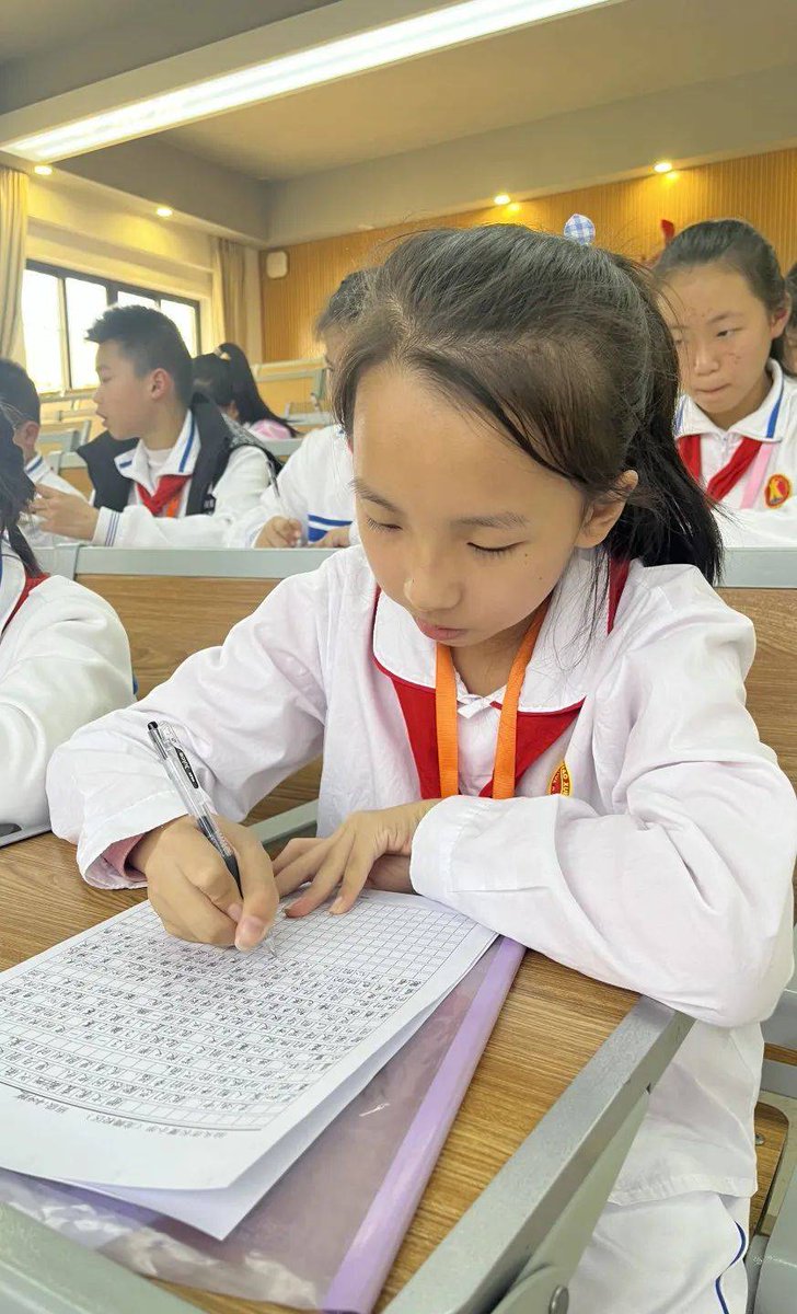 Daniela marie tweet media