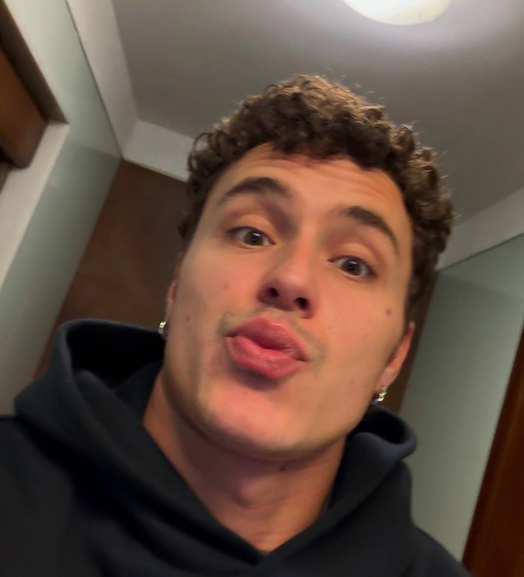 Dia 29 ele completa 29 aninhos 🥹🎈