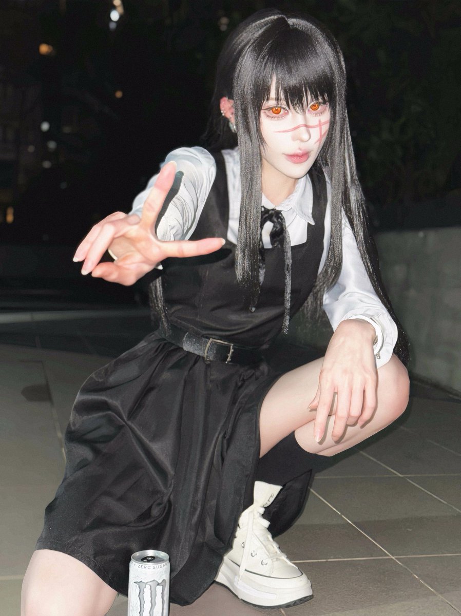 H A R U 遙 tweet media