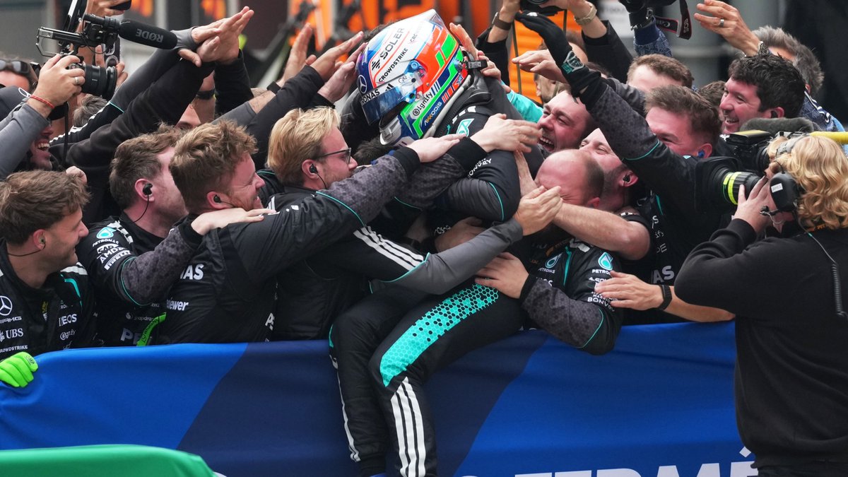 1️⃣ week ago at the Chinese Grand Prix... 💪👀

#F1 #ChineseGP