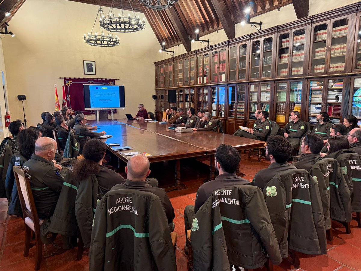 naturalezacyl's tweet image. Antes de la primavera, celebramos jornadas de formación y presentación de resultados del Plan de Monitorización de la #Biodiversidad en Castilla y León,  que llevan a cabo los agentes medioambientales #AAMM y celadores de medio ambiente #CCMA de la @jcyl