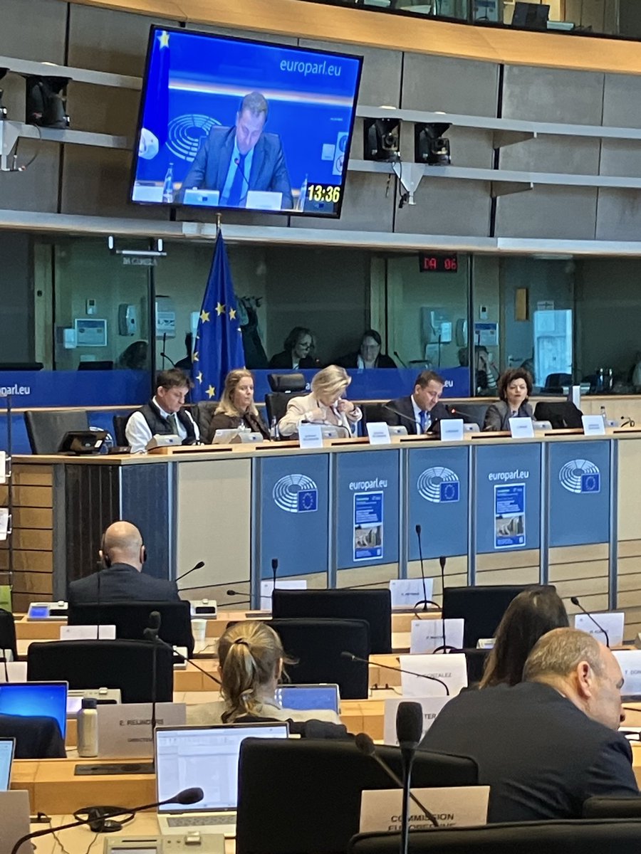 Tobias Gräs tweet media