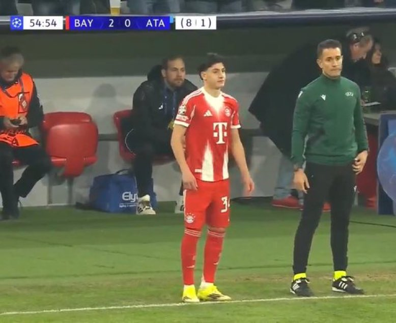 scouting4_'s tweet photo. Deniz Ofli (18) 🇹🇷🇩🇪
Left-back | 1.81 m
The Turkish-German player made his debut for Bayern Munchen in the Champions League.
Hopefully, we’ll see him in more games soon.
CONGRATSS!!
#leftback #BayernMünchen  #wonderkid https://t.co/iwJrmoMnja