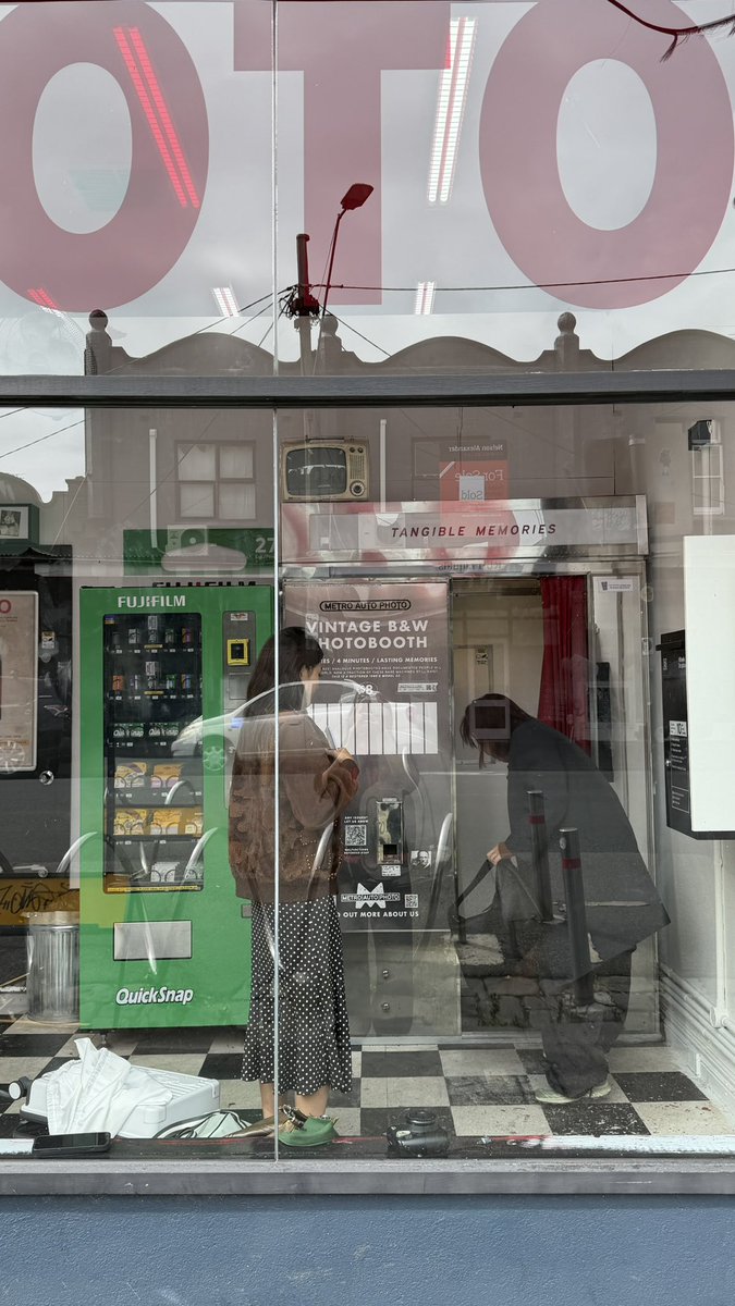 Hidden thread. tweet media