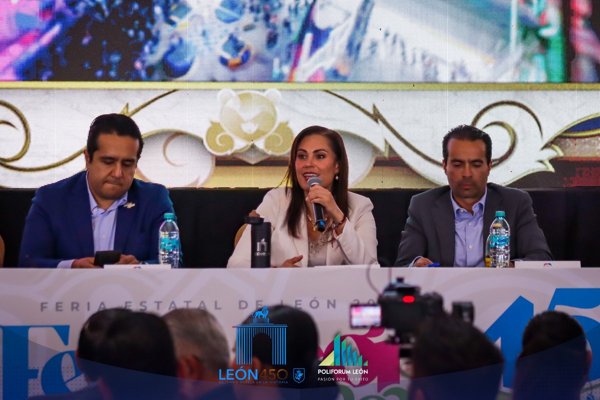 Poliforum León tweet media