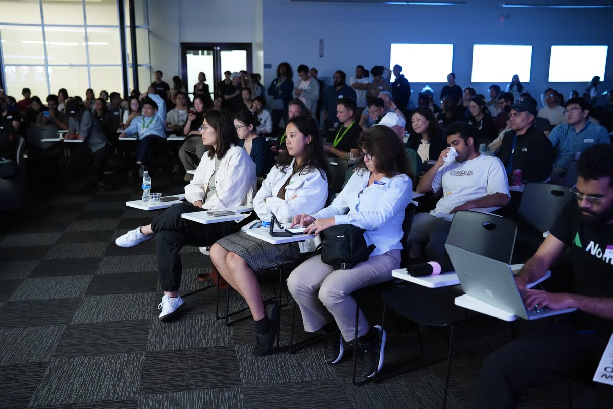 Novita AI tweet media