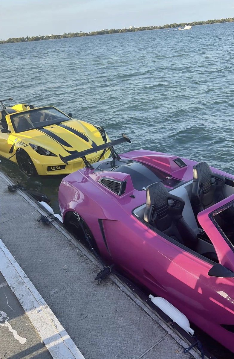 ѕυвмαrιnє :) tweet media