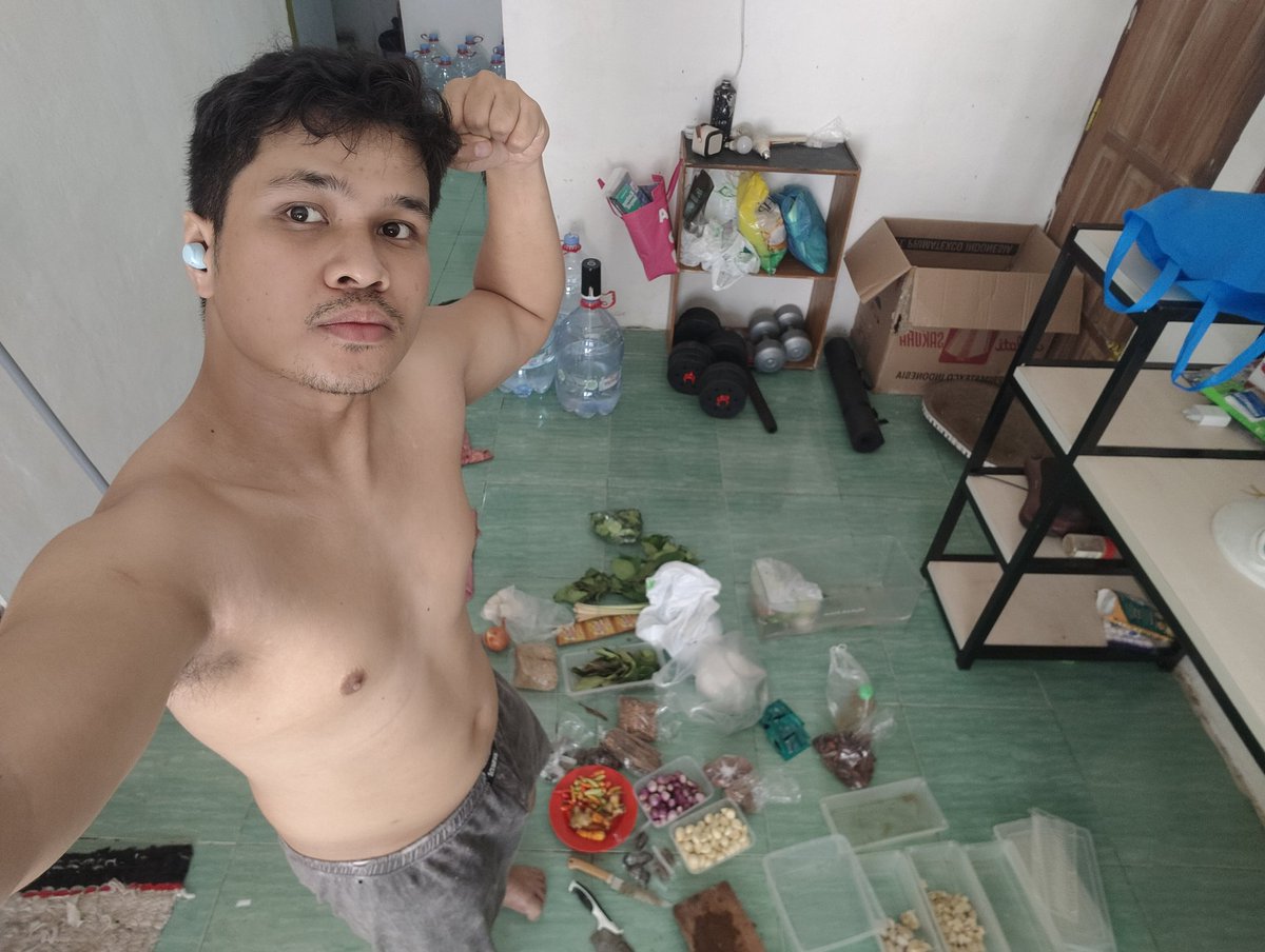 So(b)er Over Party tweet media