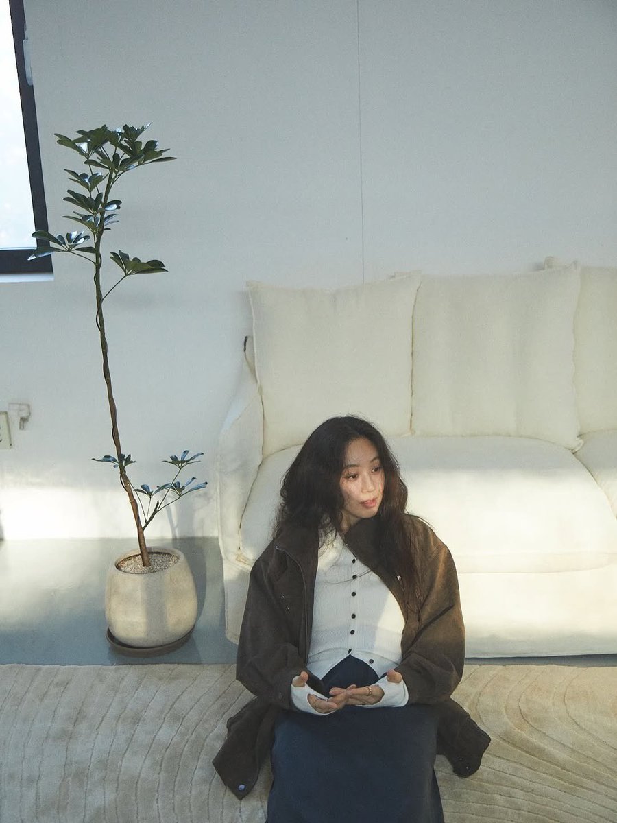 Ryeowon Jung 정려원 Bot tweet media