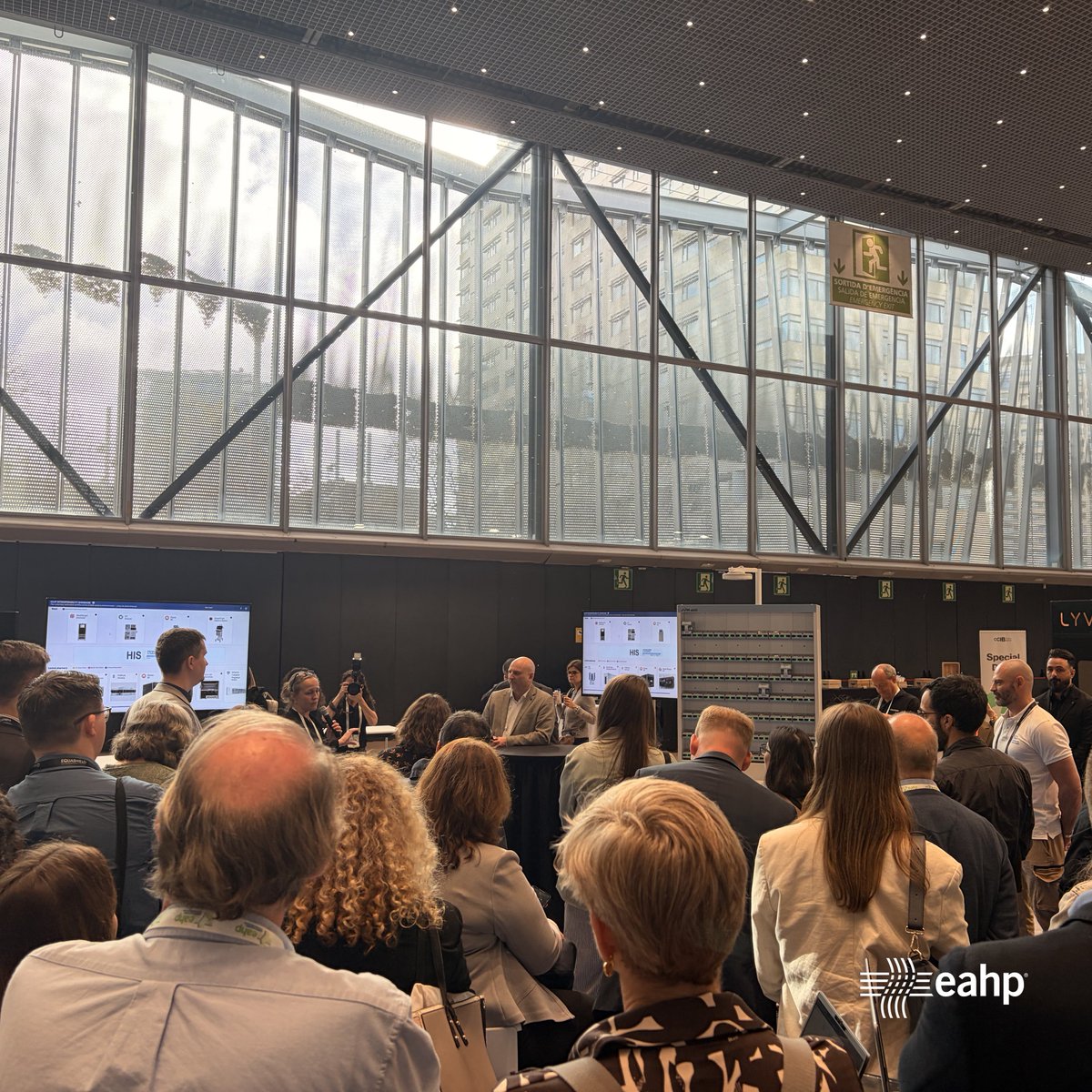 EAHPofficial's tweet photo. Day 1 of the Congress: that’s a wrap! 🎉
Great energy, inspiring discussions & an amazing start! Ready for day 2? 🇪🇸🥼
#EAHP2026 #EAHP #HospitalPharmacist #Hospital #Barcelona https://t.co/t1UgSloKEM