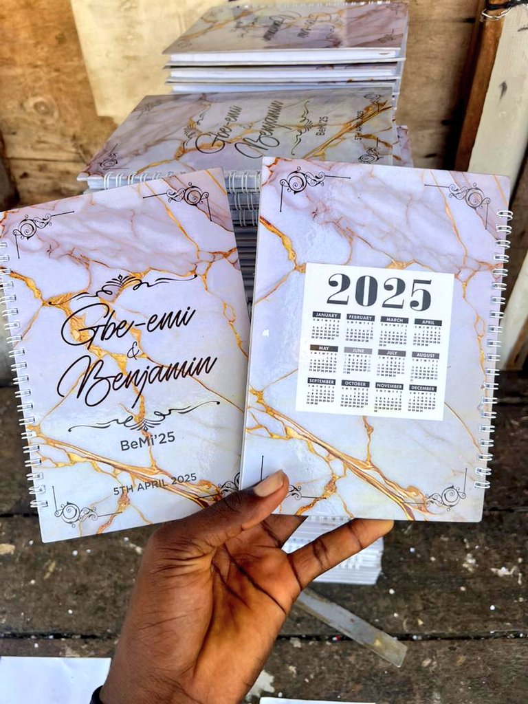 OgundeleTemitope tweet media