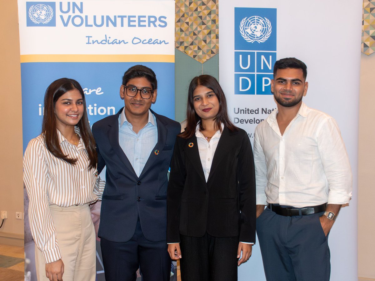 UNDPMauritius's tweet photo. [1/2] What does it take to turn volunteering into a pathway for global impact? 🌍

On 18 March, the @UNDP &amp; @UNVolunteers team gathered youth groups, academia, NGOs &amp; students for a dynamic Talent Outreach Session, to present the UNV programme &amp; opportunities available 🤝 https://t.co/eSpgSNcT6p