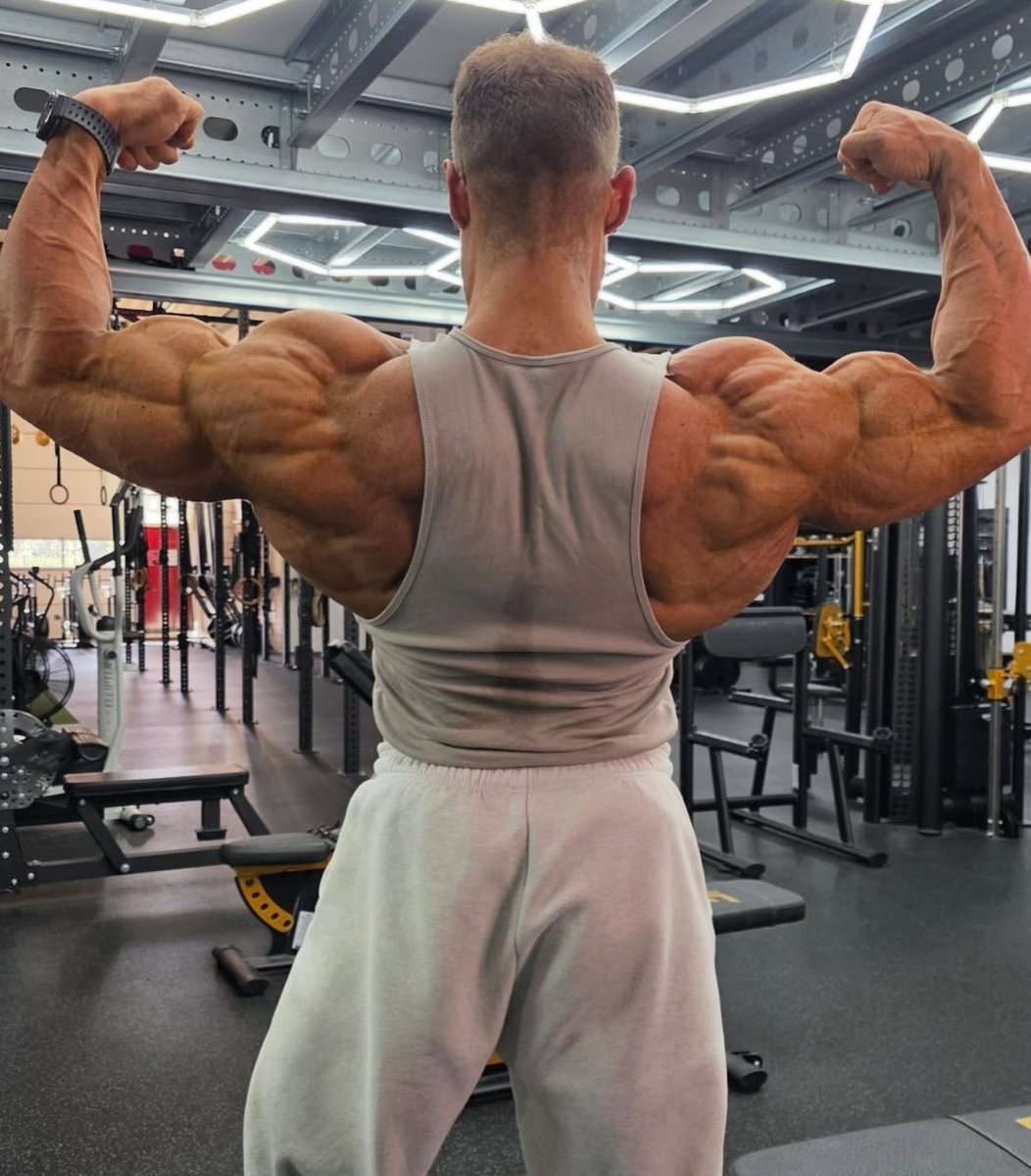 Muscles Anarchy tweet media