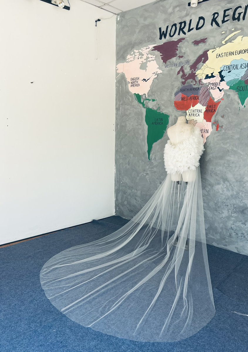 Vi_Fleur_VN's tweet photo. “Ai vội vàng tiến lên phía trước đều không thể đi xa”.
- Lão Tử -
#Vifleur
#capeveil
#weddingveil
#Fabricflowers
#Dreamvalley
#Nhatrangcountryside https://t.co/QudzIbYXxw