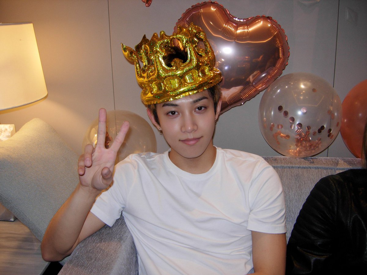 ㅤㅤ
Ini kolom ucapan + doa buat pacarku yang super ganteng itu. 

Setelah mengisi kolom di bawah, jangan lupa RT tweet ini untuk mendapatkan hadiah spesial dari aku 😜 #ymma 

Notes: khusus buat mutualku / mutual roman
ㅤㅤ