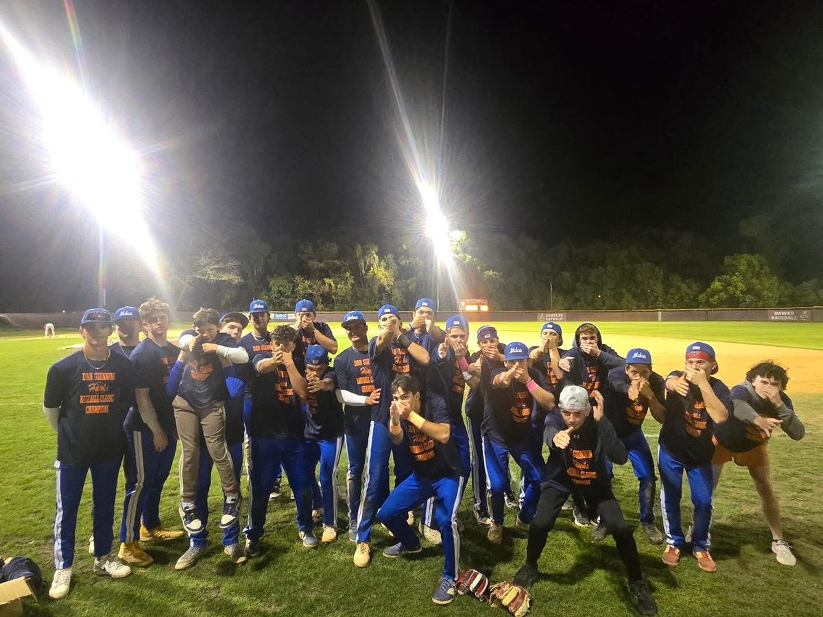 Coach Sanders tweet media