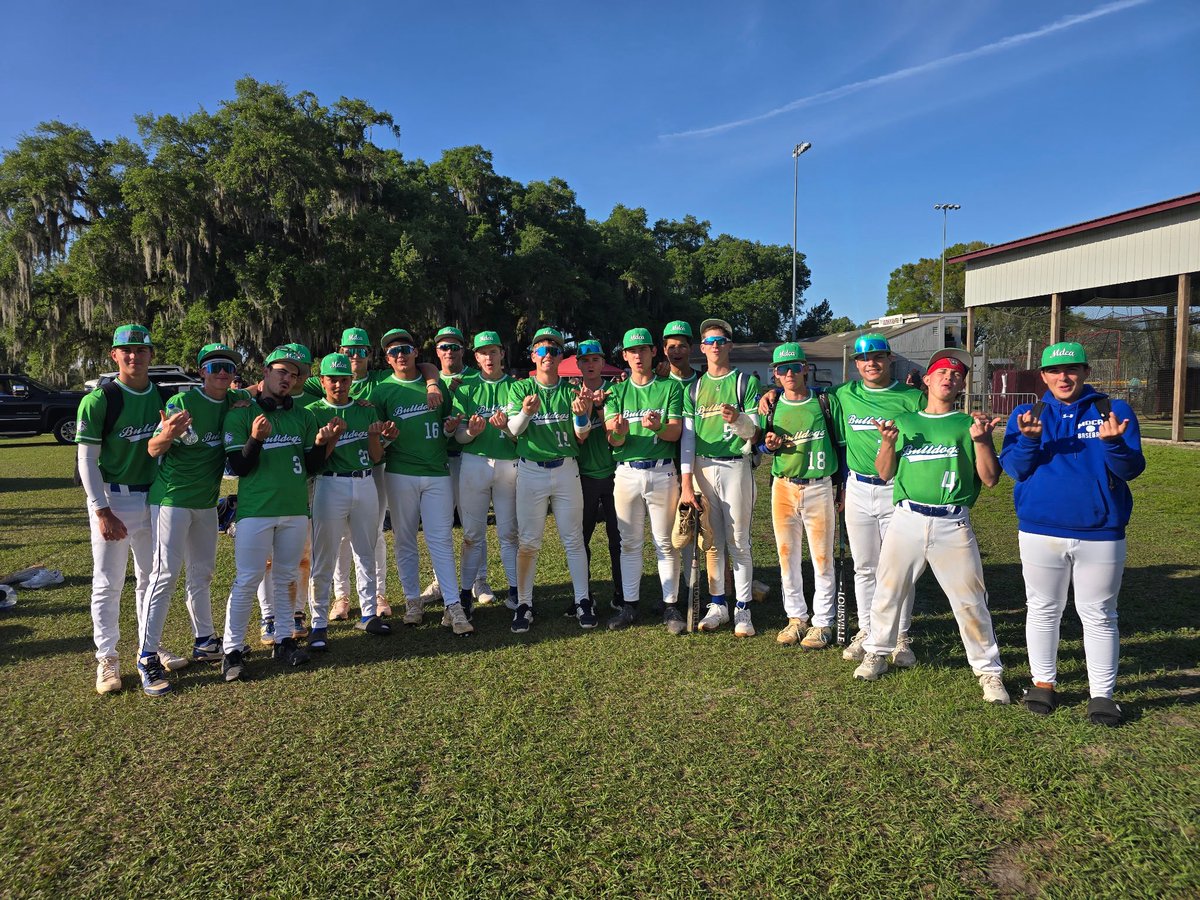 Coach Sanders tweet media