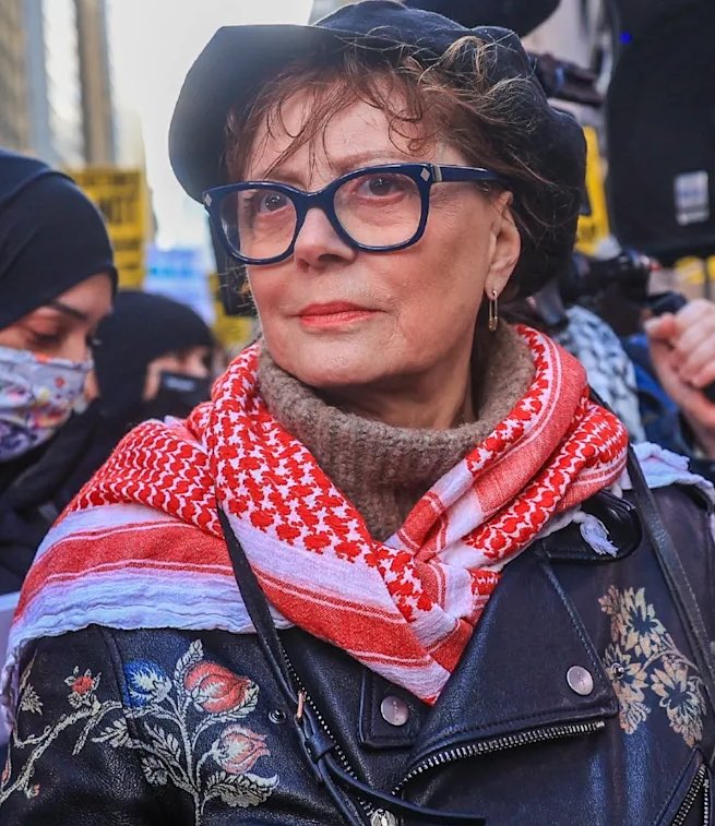 Oli London tweet media