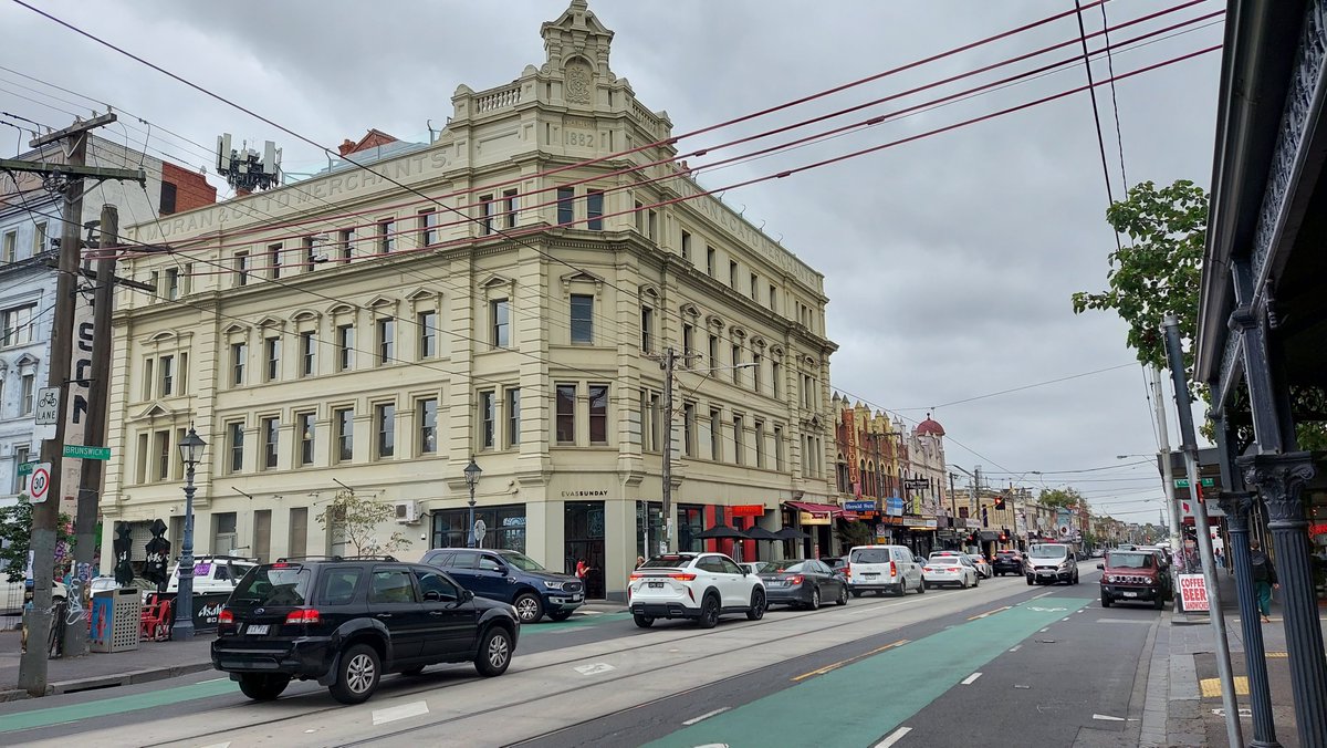 AutumnAkimoto tweet media