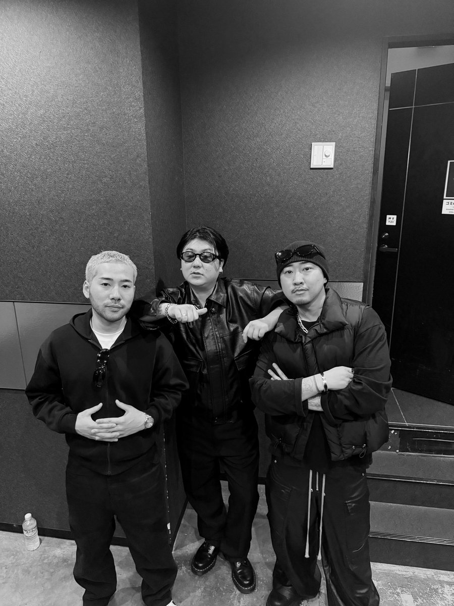 BLIVALNOA ワンマンお疲れ様でした‼️

オープニングで LIVEさせてもらって
すげえいい景色見れました😎
機材トラブルでどうなるかと思ったけど
小ネタを披露できてクスッと笑ってもらえてらしさ出せたかな😅

NOAの灼熱のパワーも感じた⚓️❤️‍🔥
改めてBLIVALNOAは最強なんだと😤