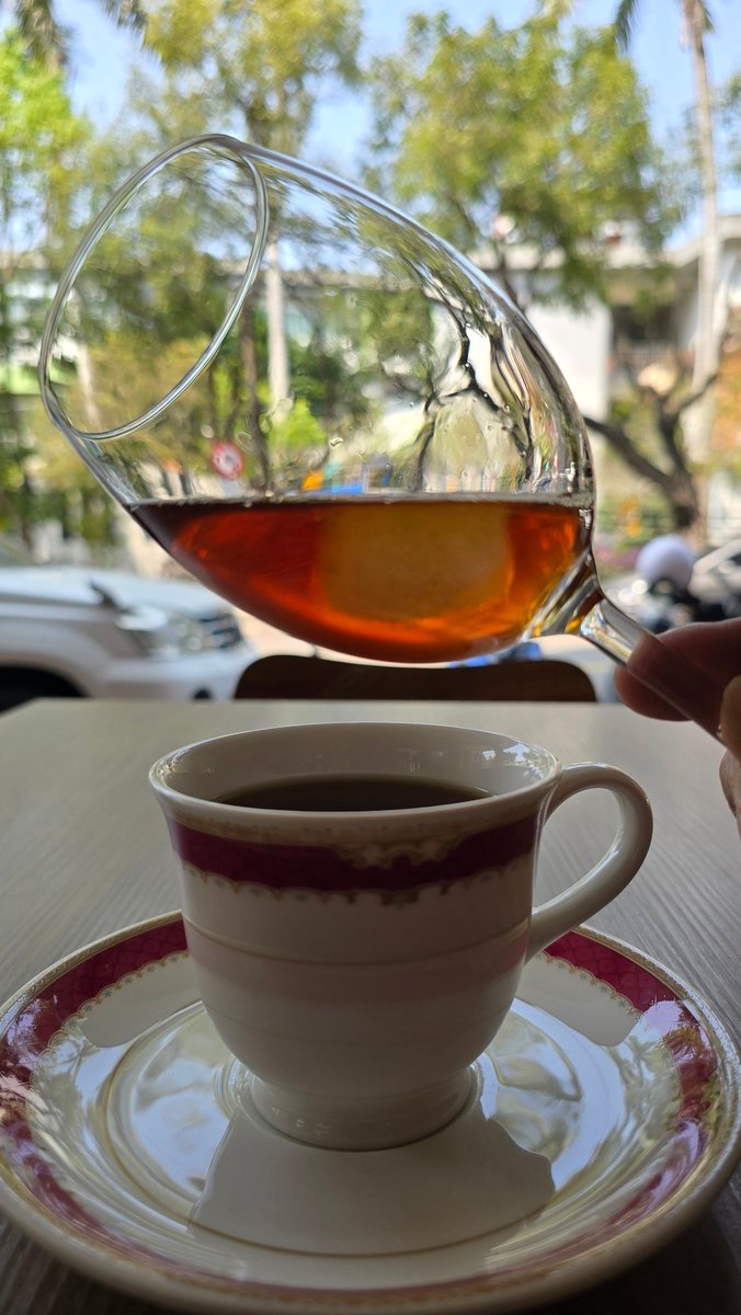 每日一杯 tweet media