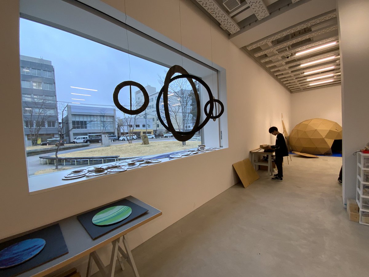 八戸市美術館 tweet media