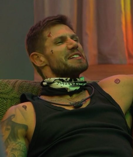 UpdateCharts tweet media