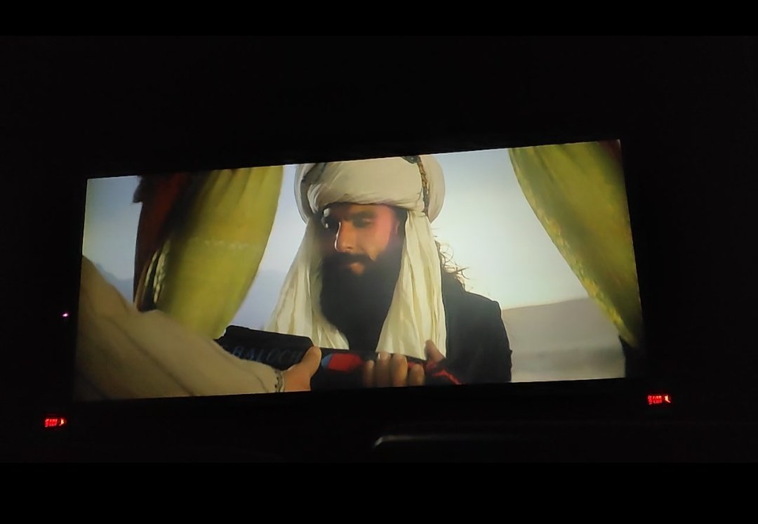 _RightWingGuy's tweet photo. Watched #Dhurandhar2 last night and man whatt an EPIC MASTERPIECE Beast u have made @AdityaDharFilms .. The Story, The Action, The Thrill, The Emotions, The Music nd the above all the Performances of the entire cast is something that's never been seen on the Indian celluloid b4. https://t.co/4R91QaoShI
