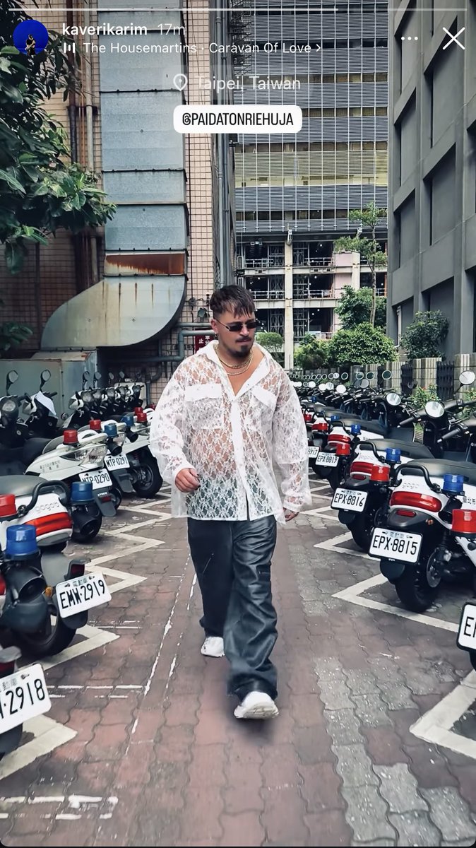 GOOOOOOOD MORNINGGGGGG??????? THE LACE SHIRT HELLOOOOOO?????????????