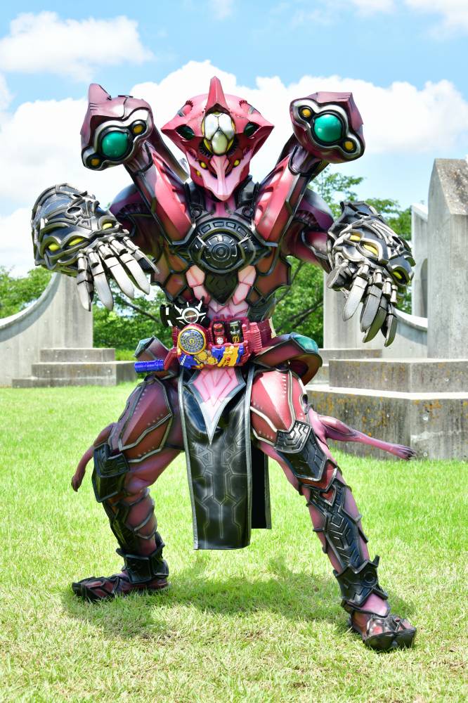 Daily Evolt tweet media